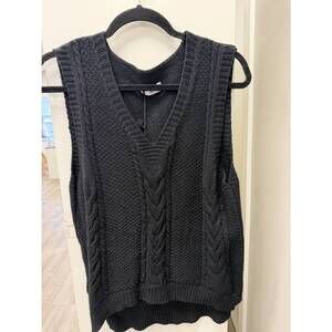 NEW FEMME FATALE women's sweater vest in jet black